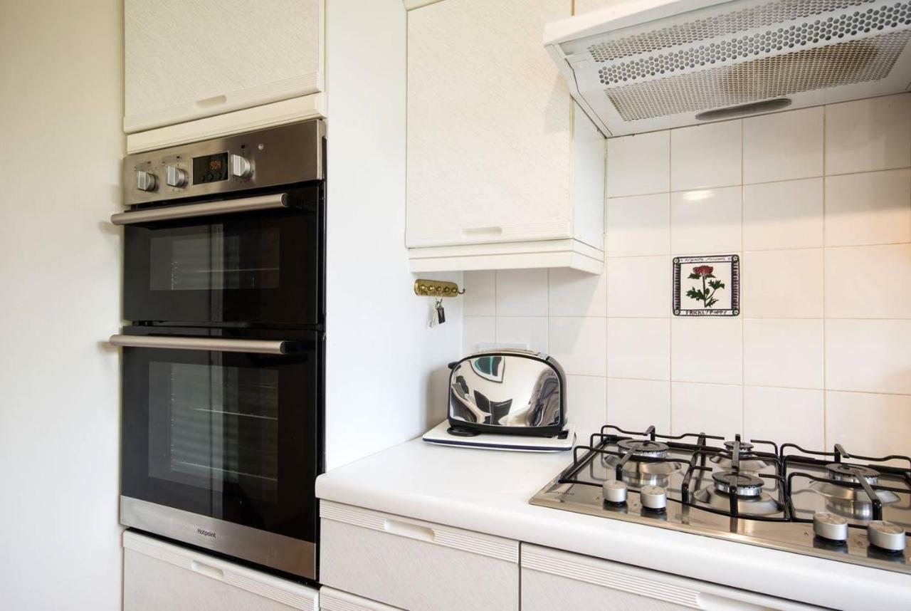 Spacious House, Sleeps 7 people Reading Exterior foto