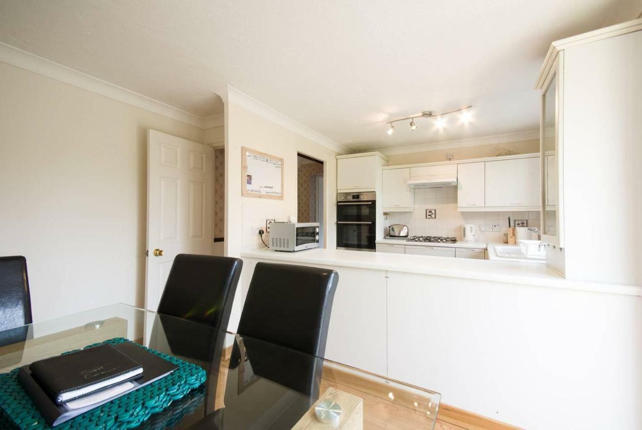 Spacious House, Sleeps 7 people Reading Exterior foto